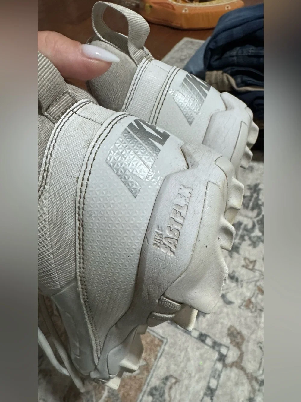 Nike Alpha Menace Football Cleats White Gray Men’s 9.5 FN0028-107